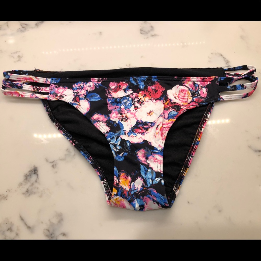 Fun bikini bottom!
